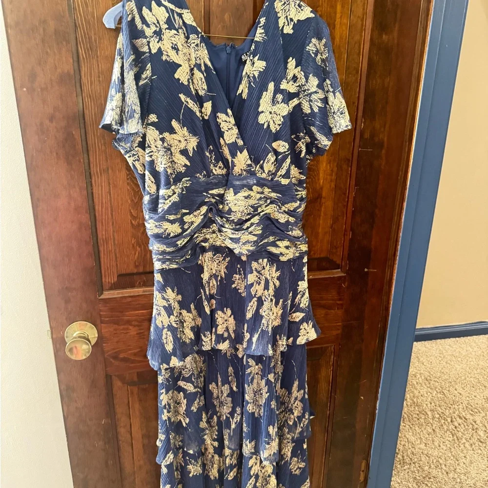SLNY Blue and Cream Floral Maxi Dress - Picture 1 of 4